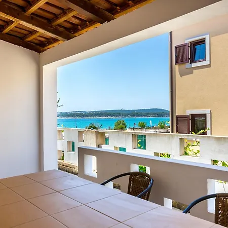 Elisabeth * Medulin