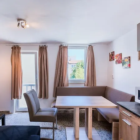 Elisabeth Apartment *
